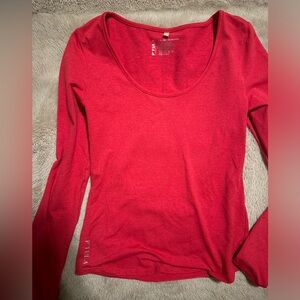 Ptula long sleeve scoopneck top - bombshell